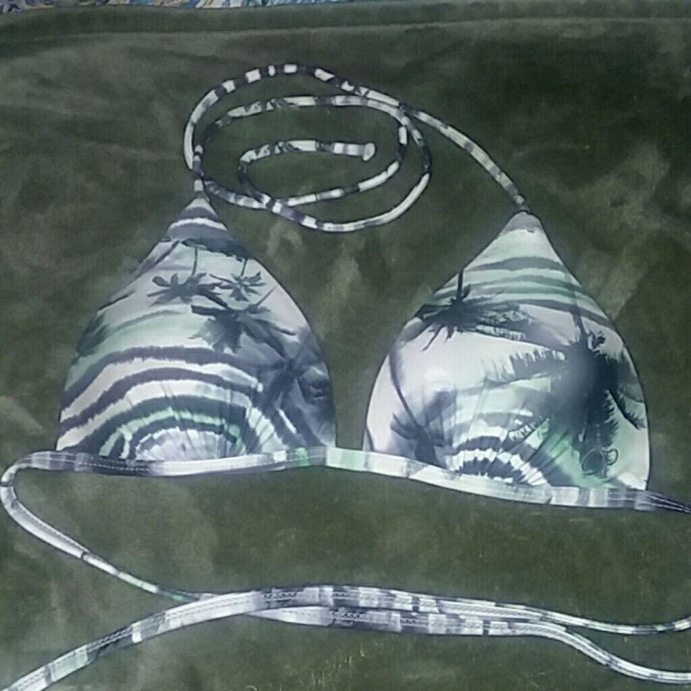 Swim suit top